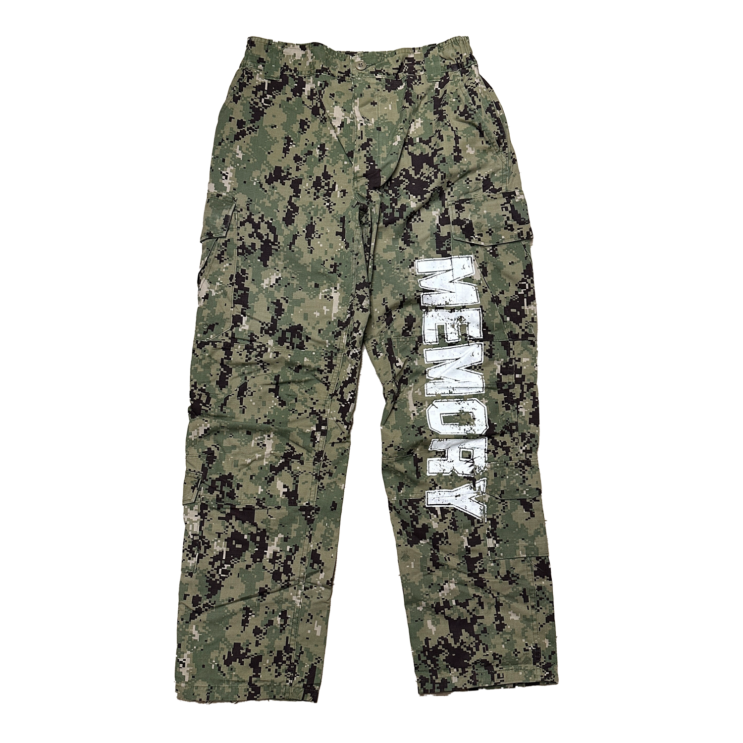 Upcycled Graduation Pants - Camo 31x32